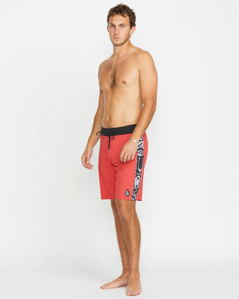 Mingle Mod 20" Boardshorts - CRANBERRY