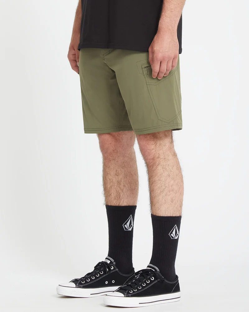 Cashed In Cargo 20" Hybrid Shorts - WINTERMOSS