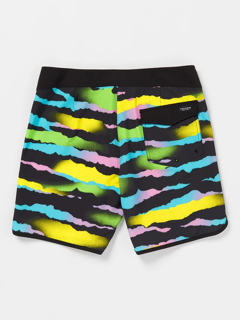 Zebra Shield Scallop Mod 18" Boardshort - Black