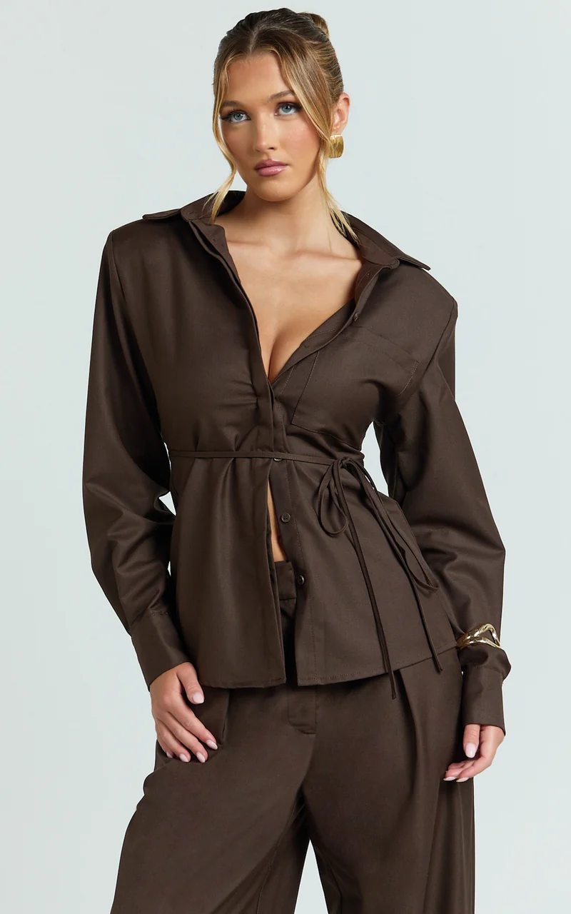 Dale Top - Collared Power Shoulder With Waist Tie Shirt in Chocolate
