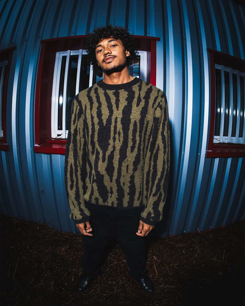 Wazermoon Pullover - Black