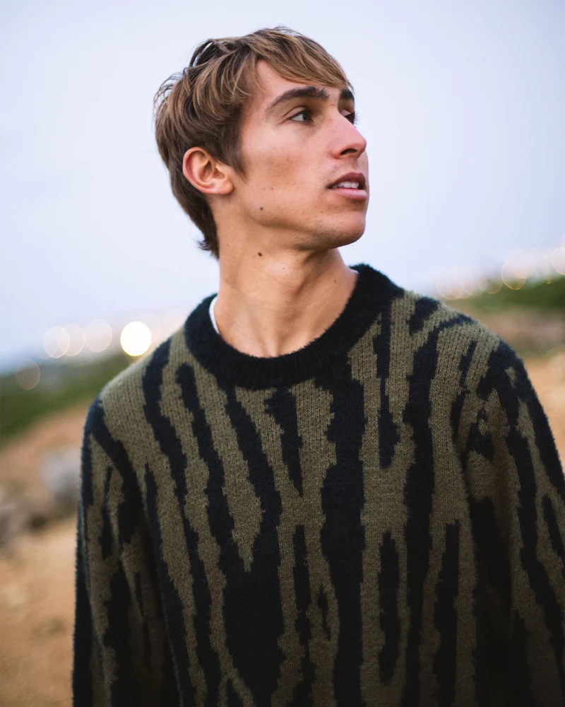 Wazermoon Pullover - Black