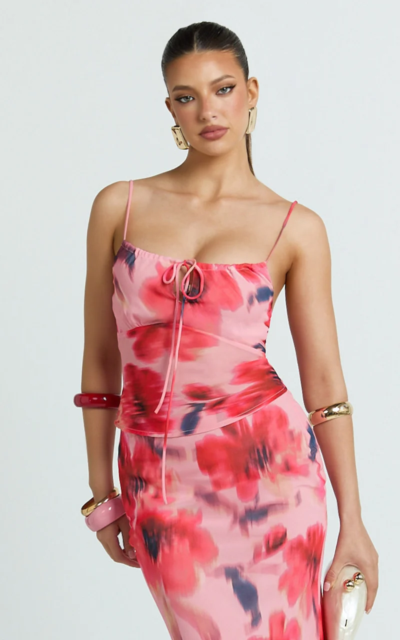 Claudia Top - Gathered Scoop Neck Top in Pink Floral