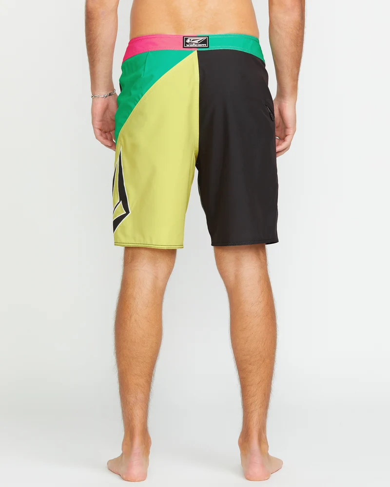 Vee Bee Mod 20" Boardshorts - BLACK