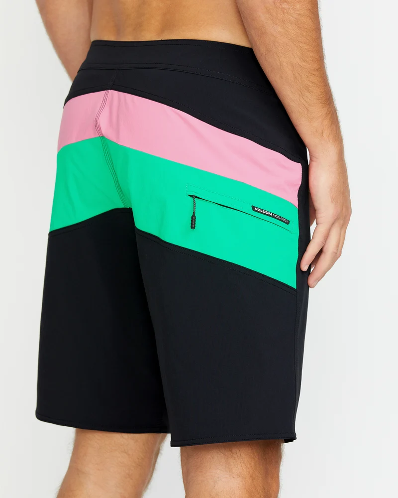 Strand Liberators 20" Boardshorts - BLACK