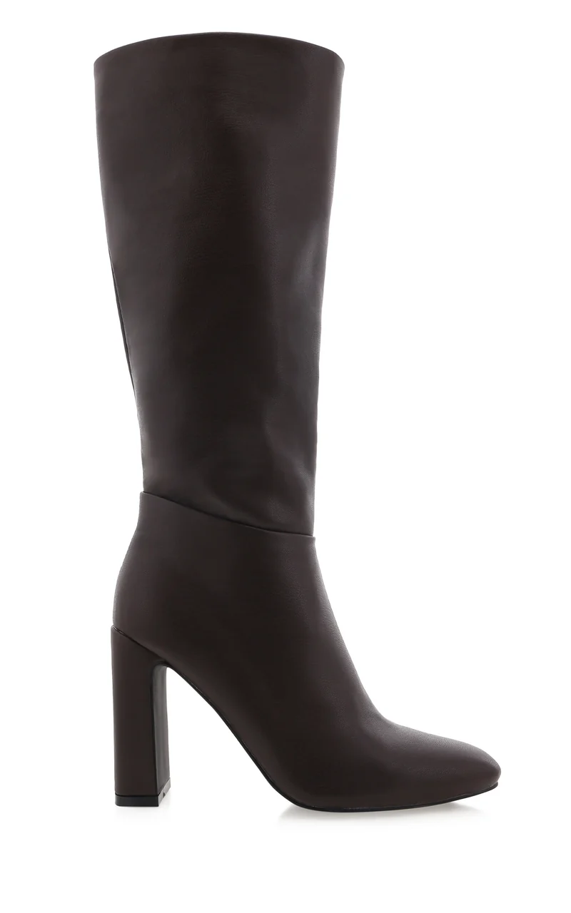 Billini - Nakoa Boots in Chocolate