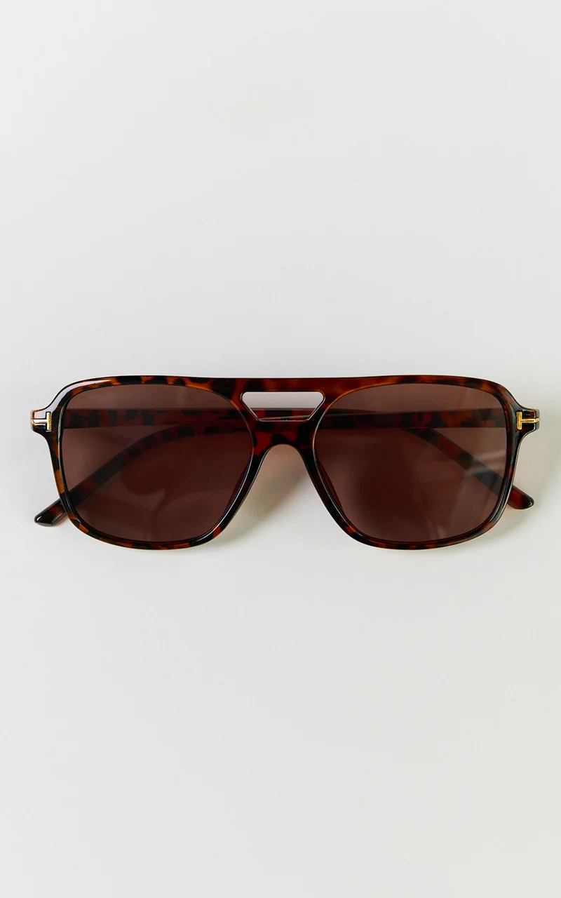 Vera Sunglasses - Square Sunglasses in Torte
