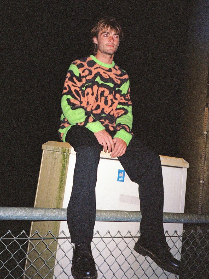 Zephyr Pullover - Electric Green
