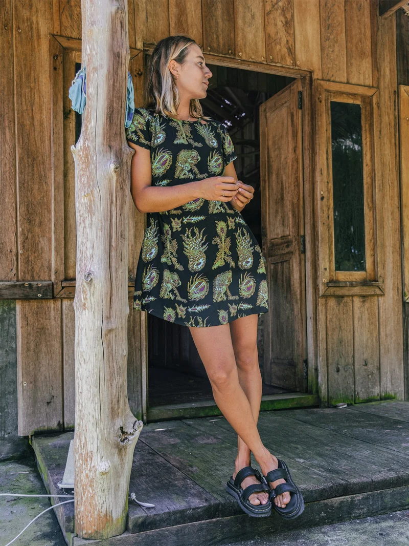 Tetsunori Kleid - BLACK