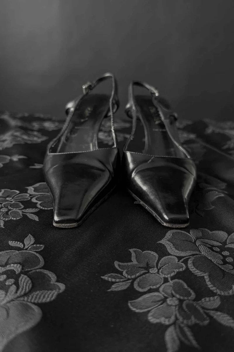 Vintage Prada Slingback Pumps aus Leder, Office Siren, Made in Italy, 37