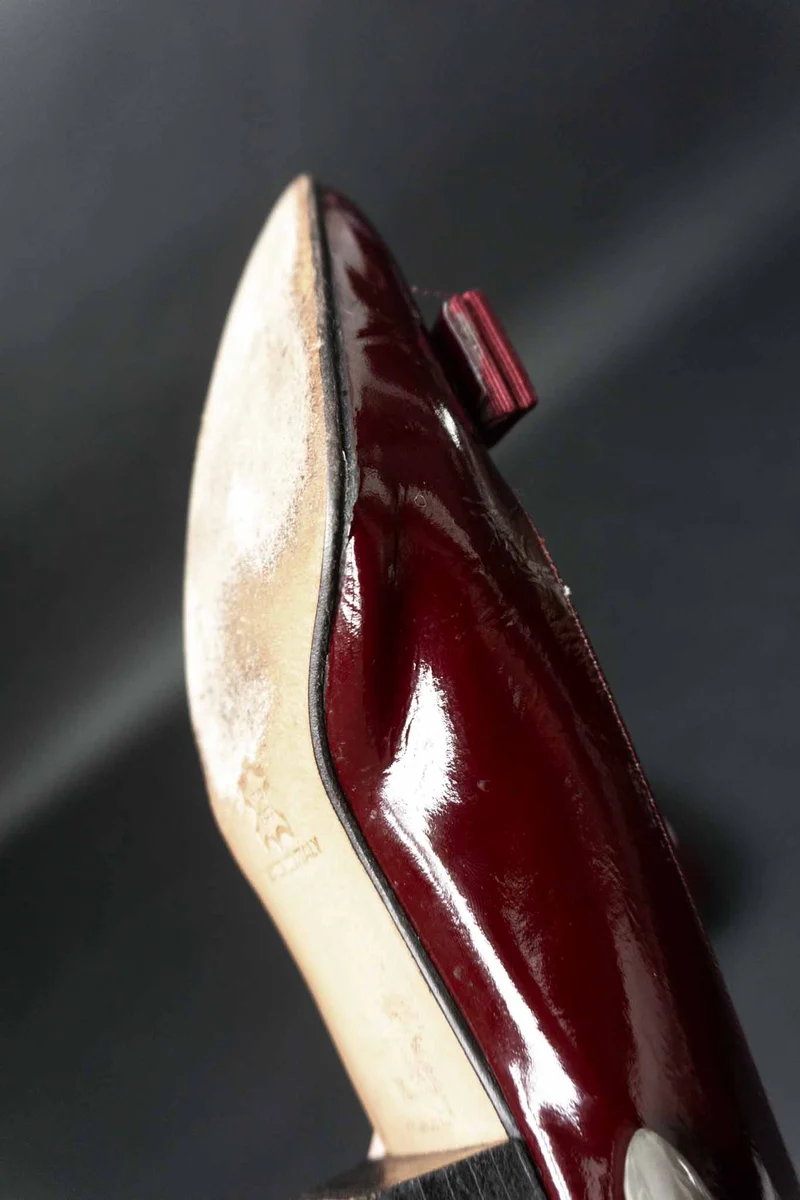 Vintage Salvatore Ferragamo Vara Ballerinas, Lackleder, 5,5