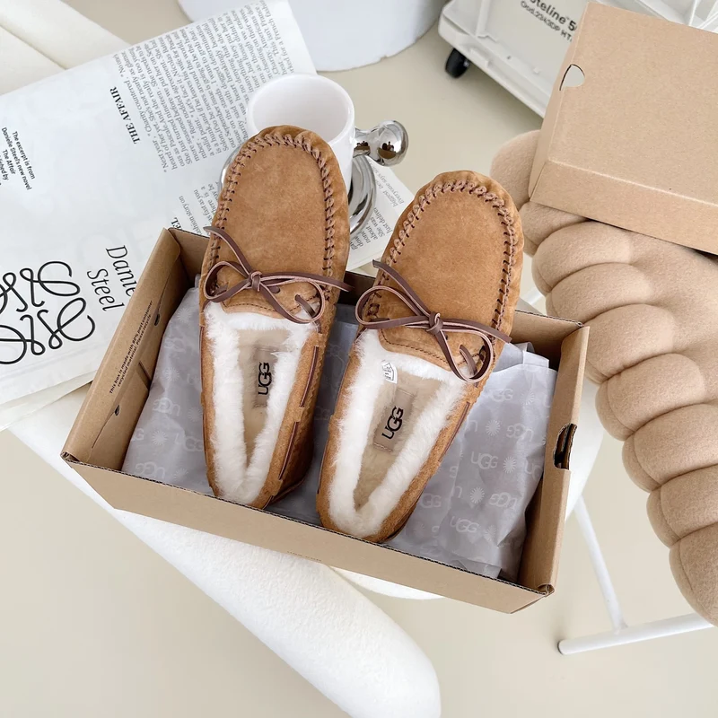 Ugg Bow Slippers