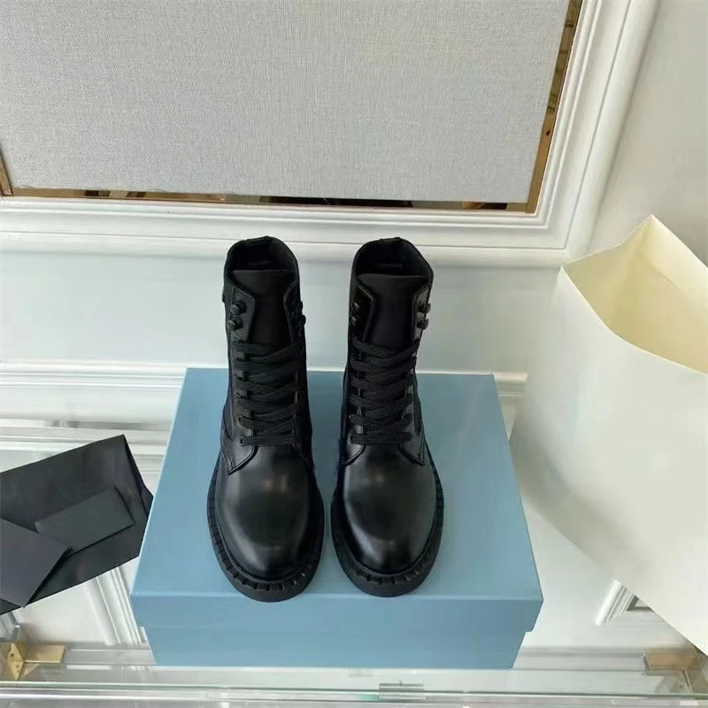 P Black Boots