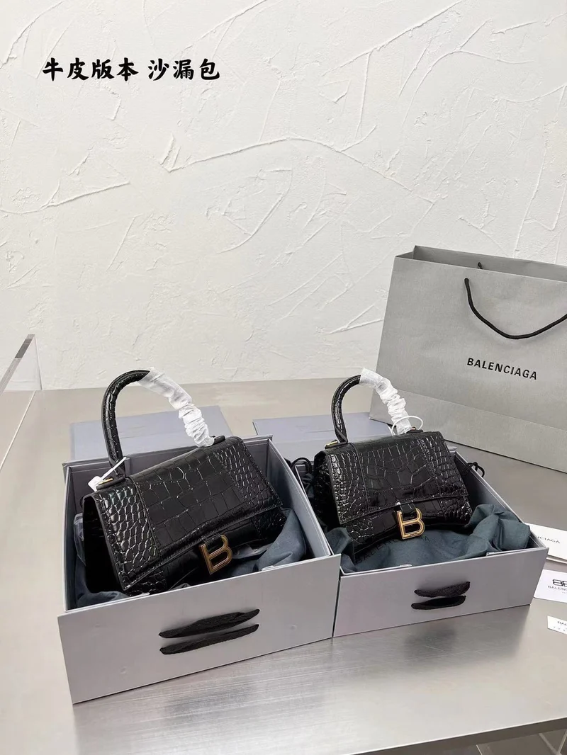B Shoulder Bag