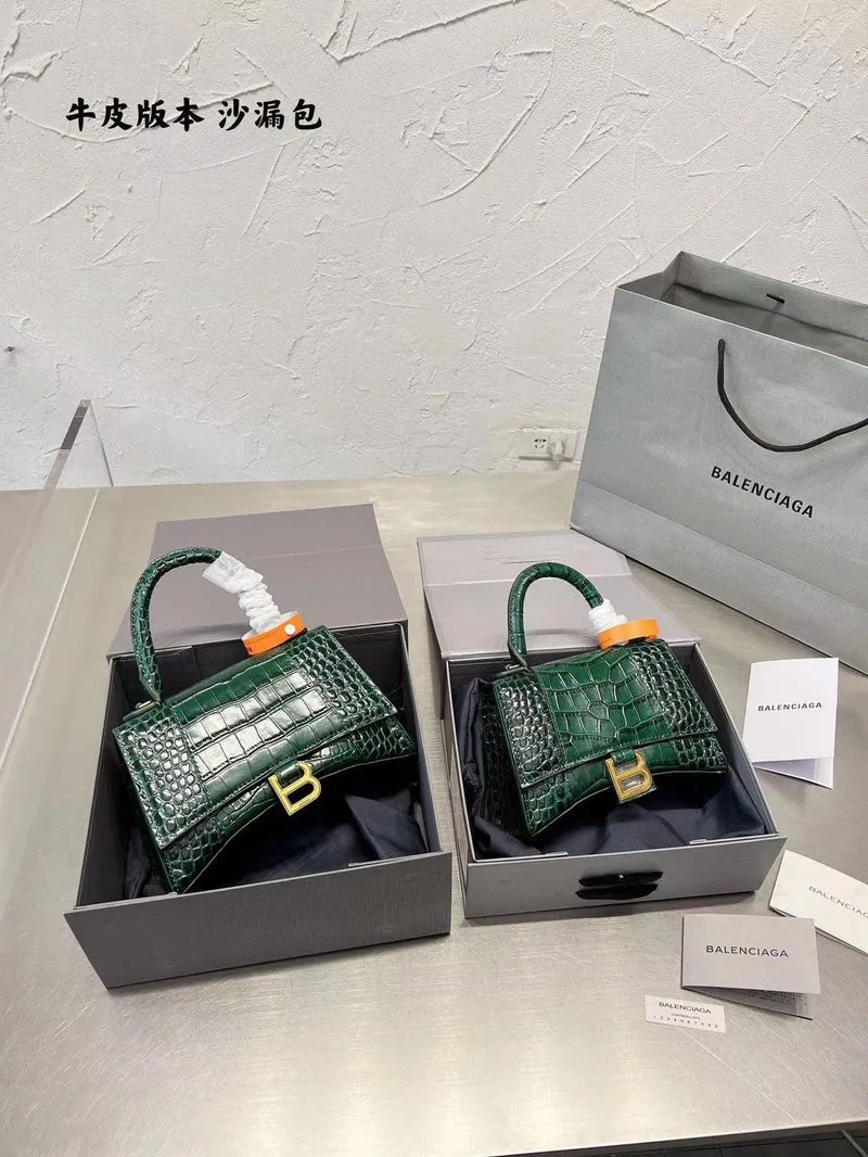 B Shoulder Bag