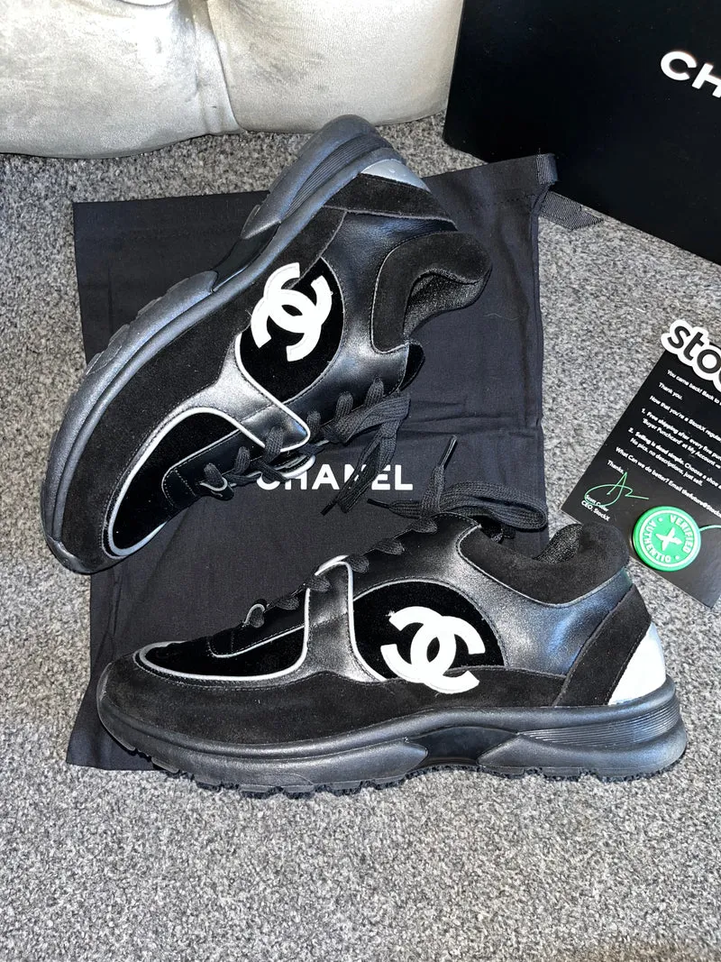 Black & Silver Runner Trainers