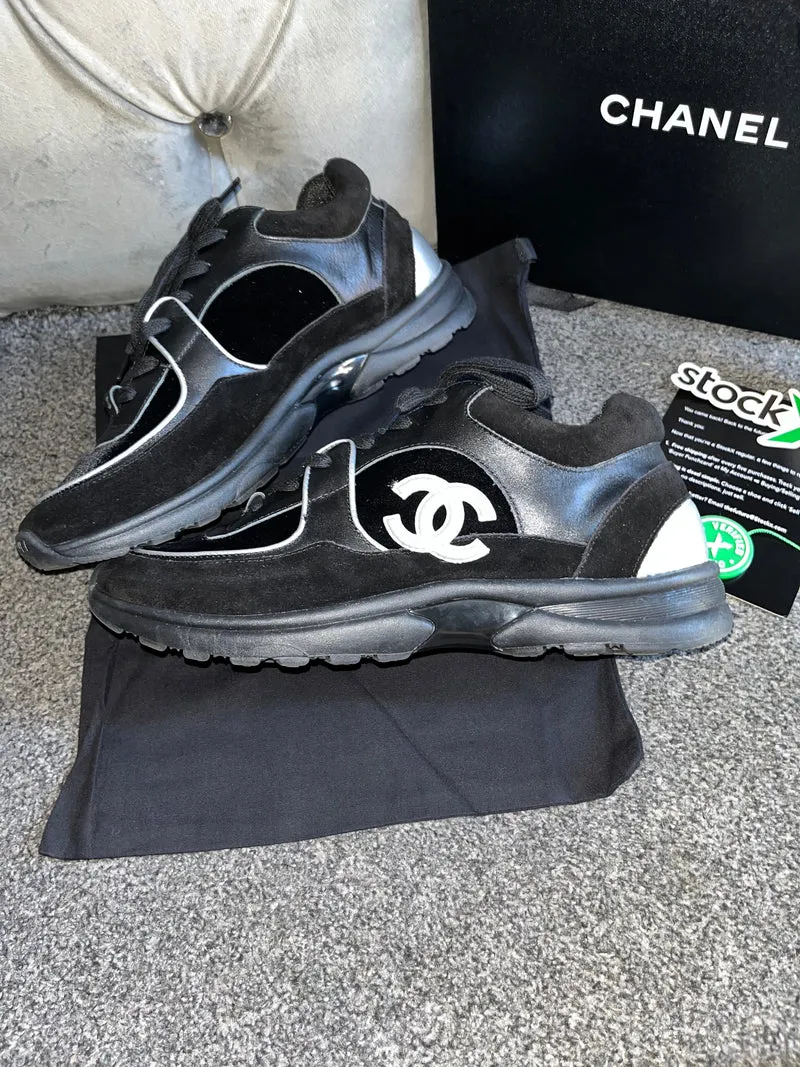 Black & Silver Runner Trainers