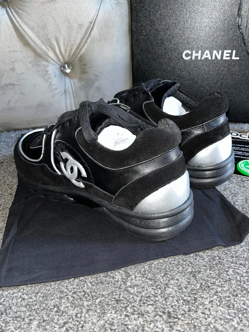 Black & Silver Runner Trainers