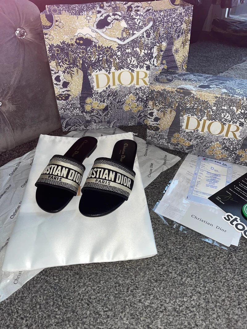 Black Paris Sandals