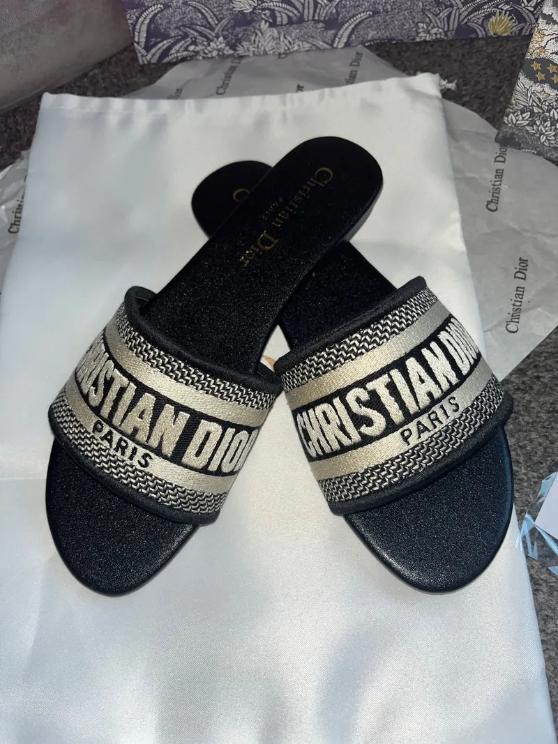 Black Paris Sandals