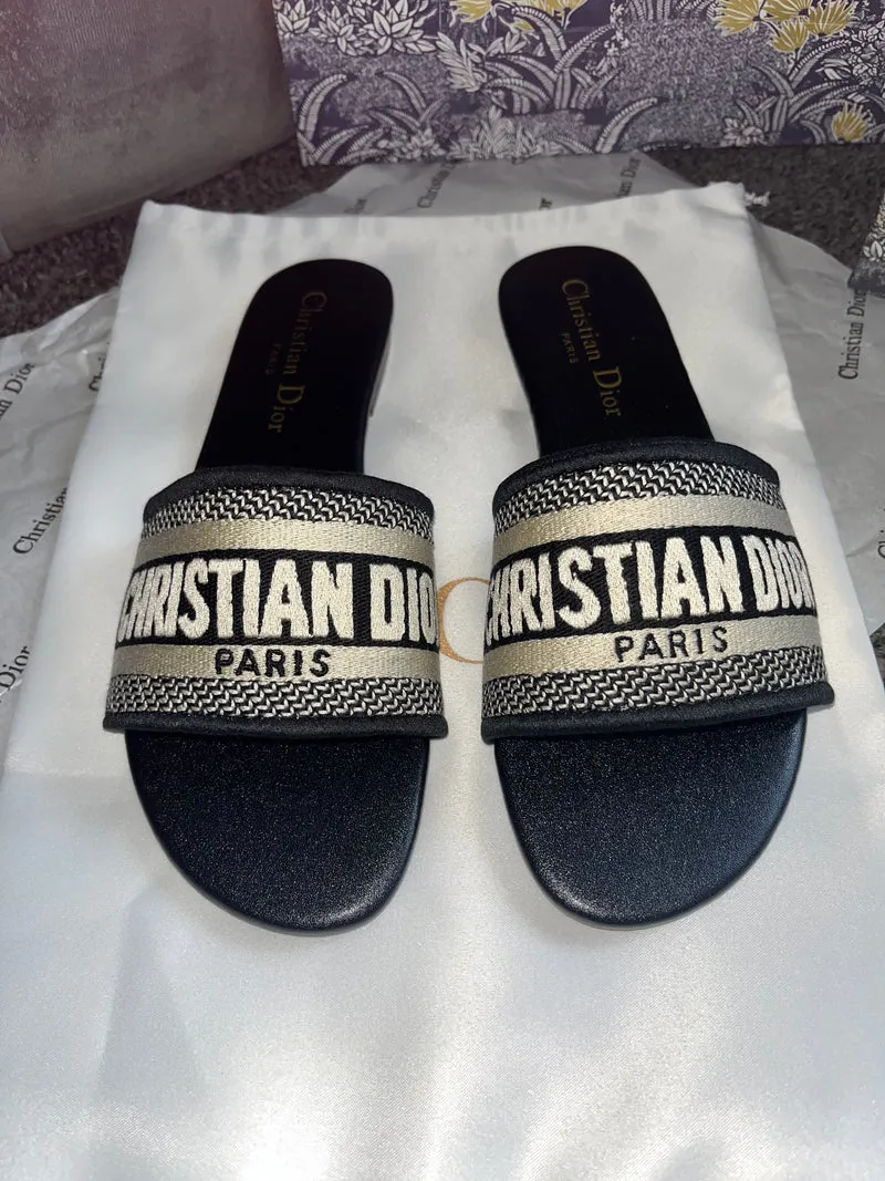Black Paris Sandals