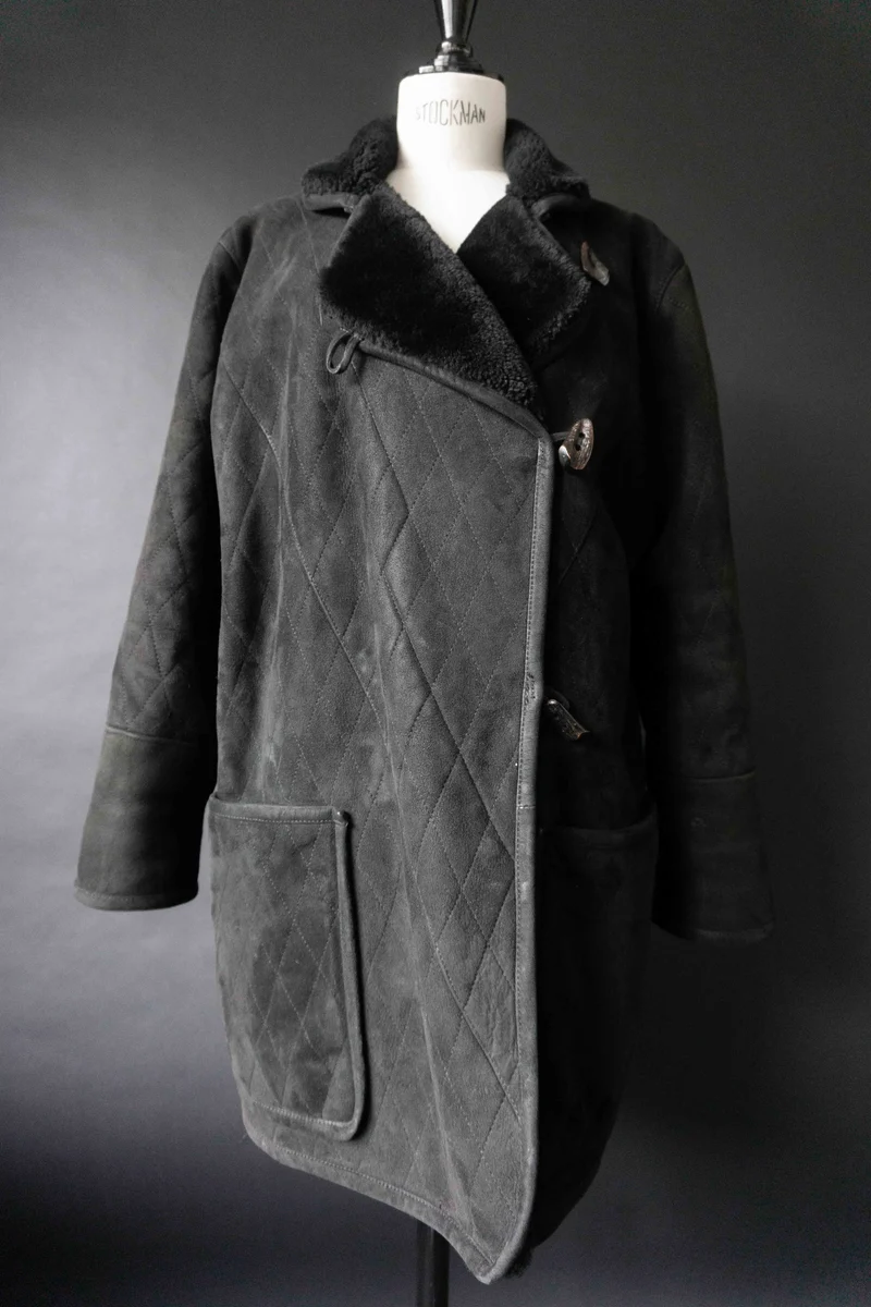 Vintage Lammfellmantel, Schwarz, S–M