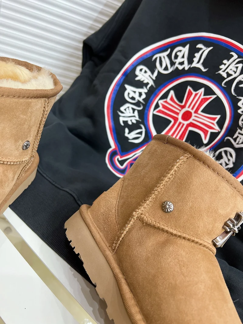 Cross Short Ugg Boots