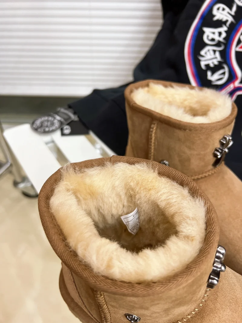 Cross Short Ugg Boots