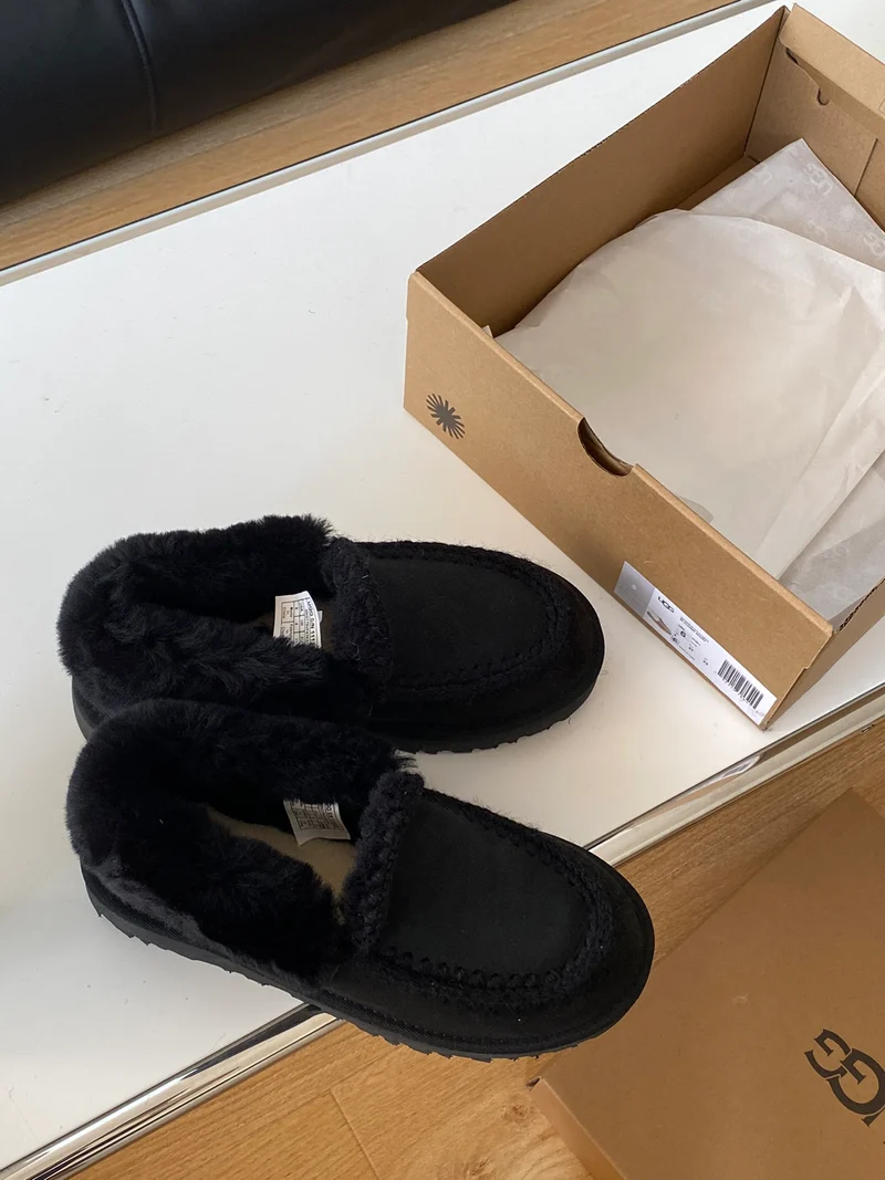 Closed Ugg Slippers