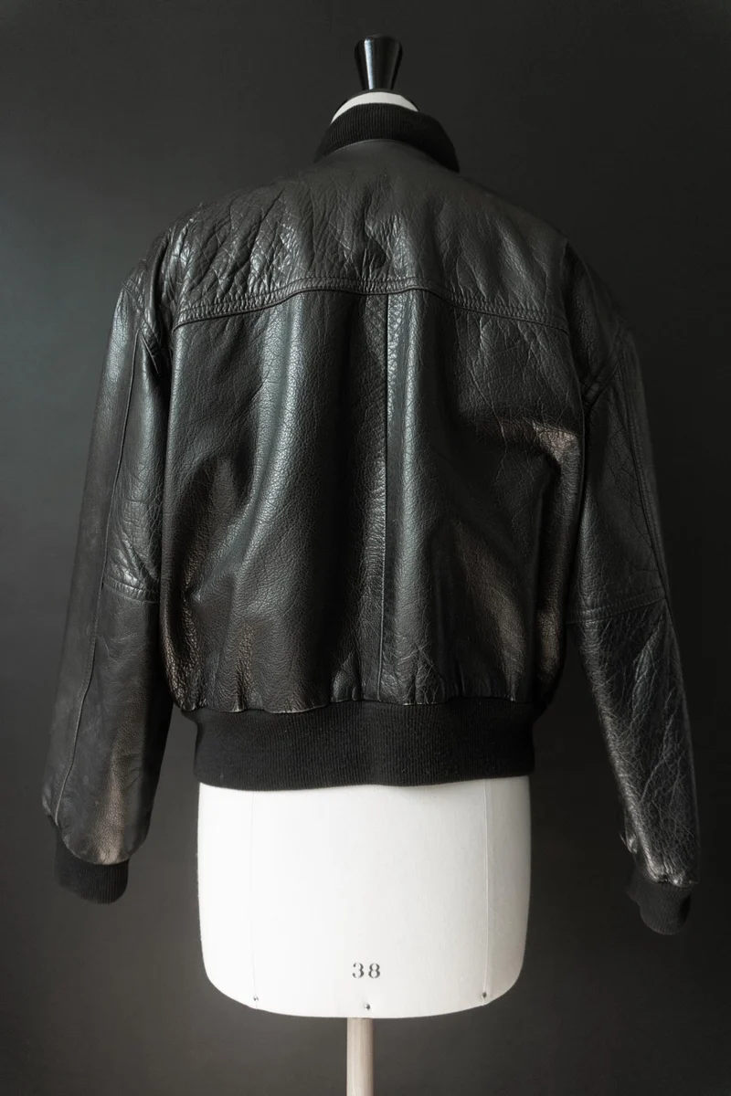 Vintage Leder-Bomberjacke, Minimalistischer Blouson, M–L