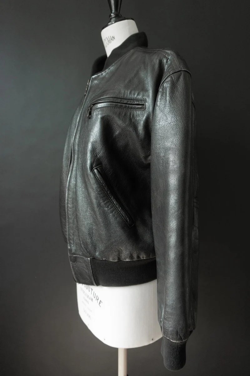 Vintage Leder-Bomberjacke, Minimalistischer Blouson, M–L