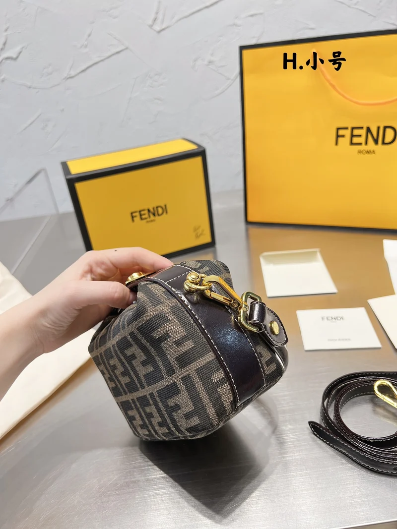 Square FIFI Bag
