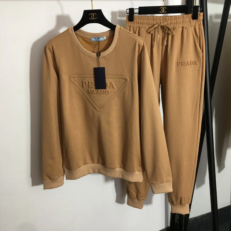 Prade Jumper & Jogger Set