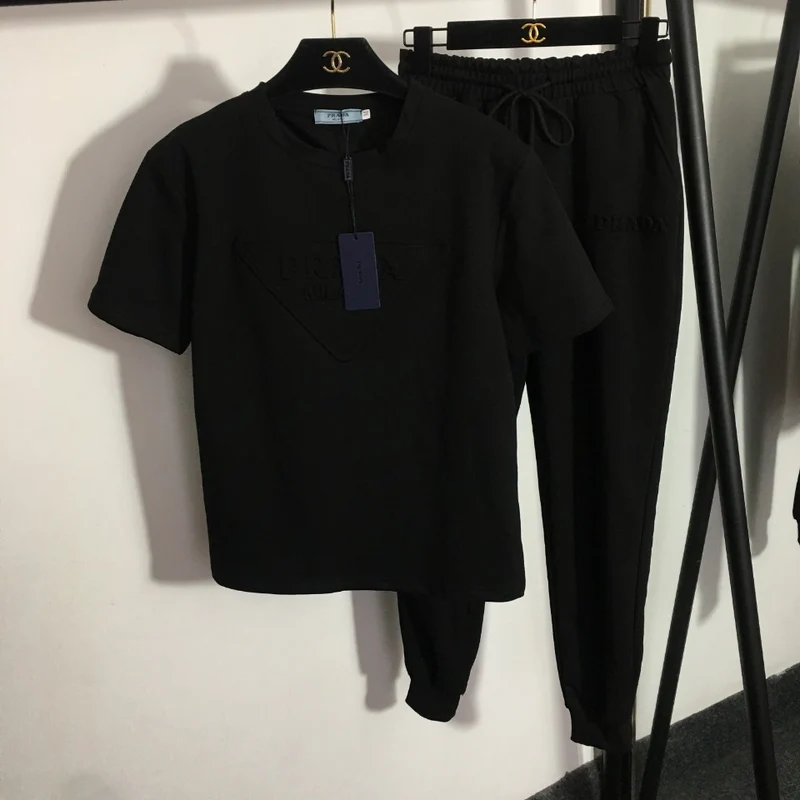 Prade Top & Joggers