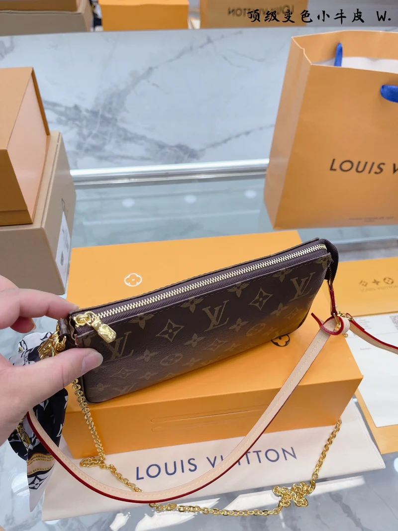Small Leather Shoulder Bag