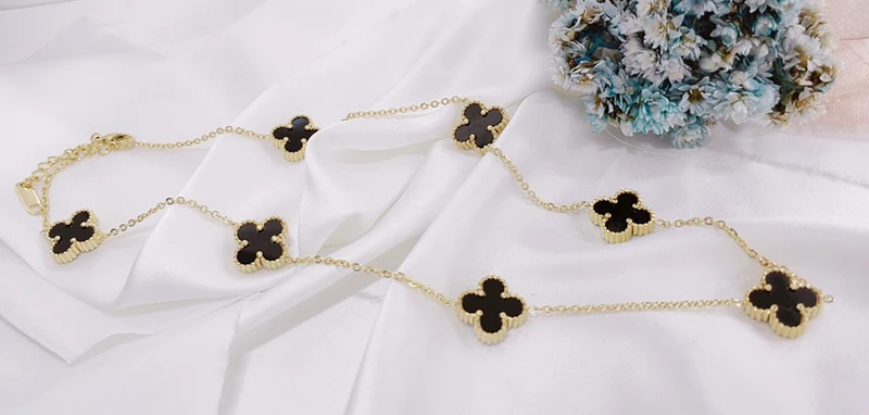 Flower Neckless