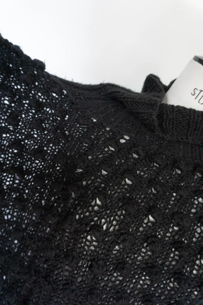 Handgestrickter Oversized Pullover mit Noppenstruktur in Schwarz, M–XXXL