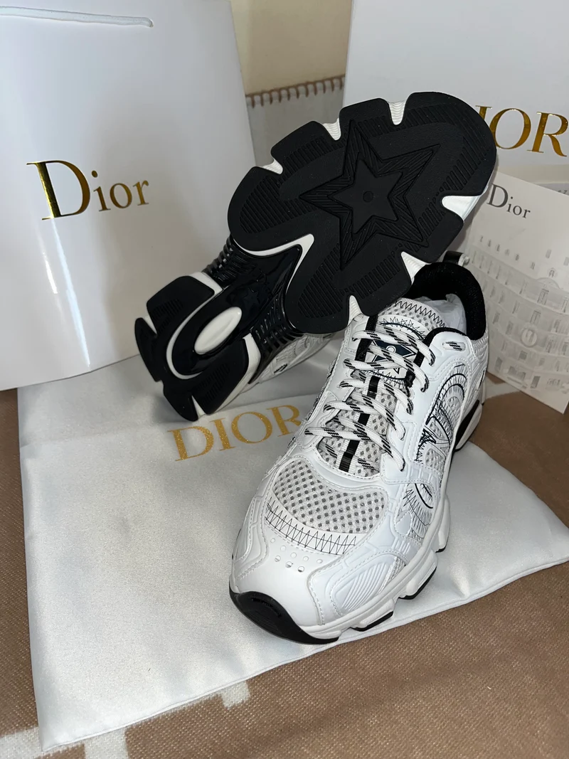 White CD Trainers
