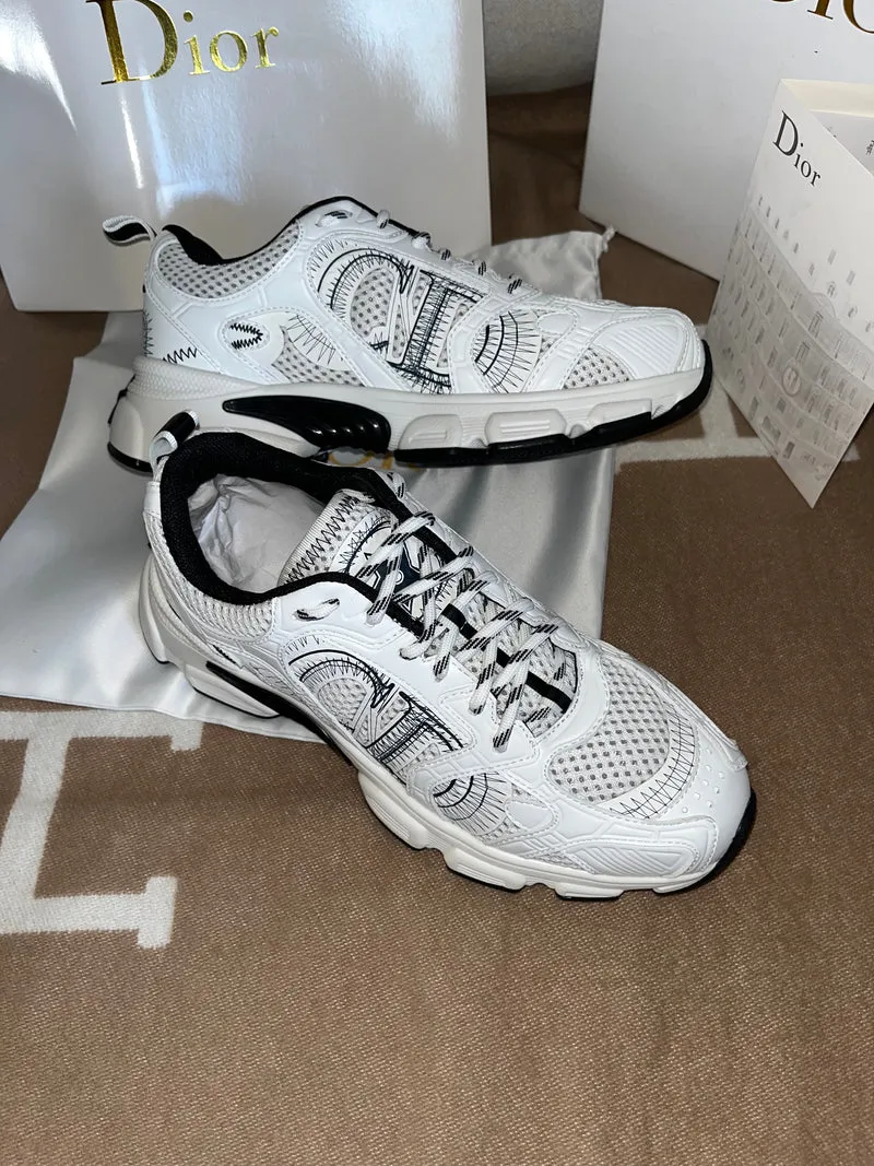 White CD Trainers