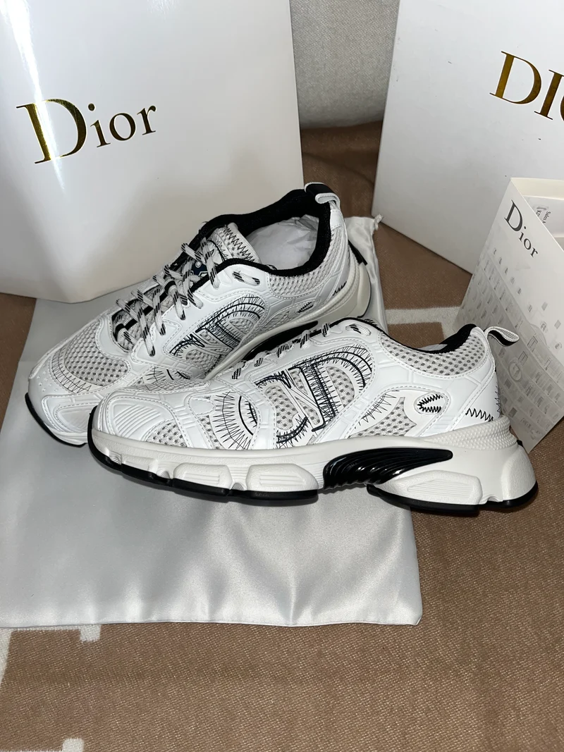 White CD Trainers