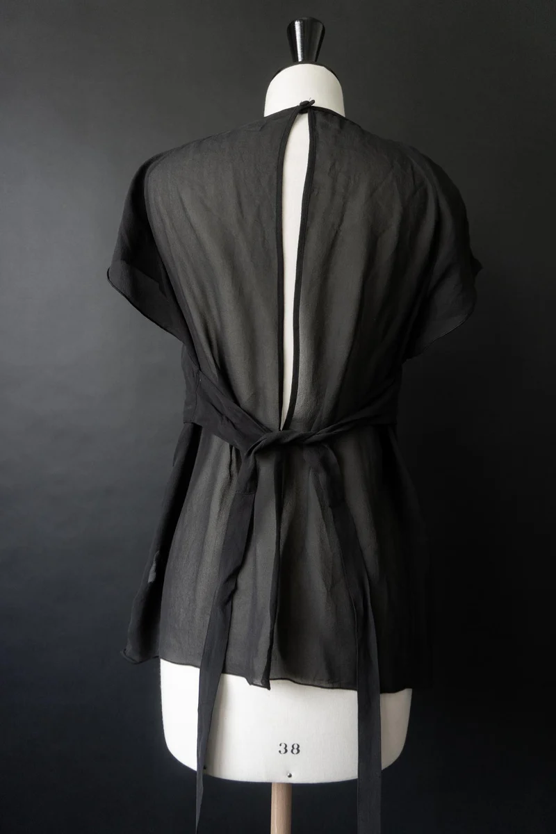Vintage Karl Lagerfeld Seidenbluse in Schwarz mit transparentem Layer, S–M