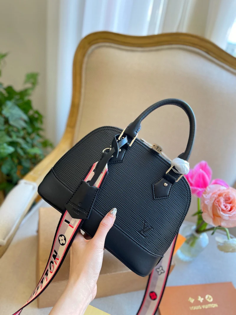 Plain Black Alma Bag