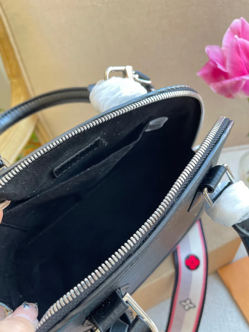 Plain Black Alma Bag