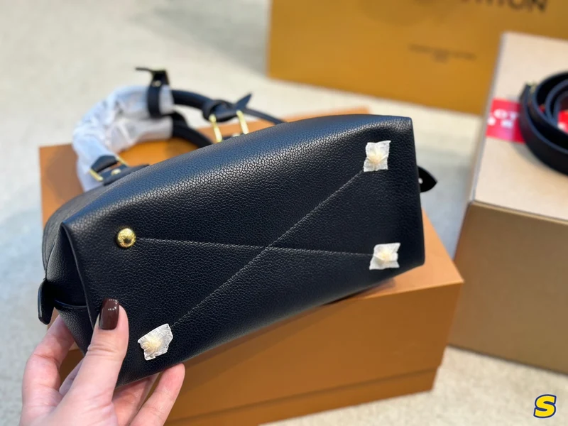 Patterned Design Black Alma Bag