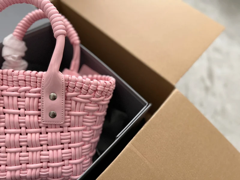 Wicker Basket Bag
