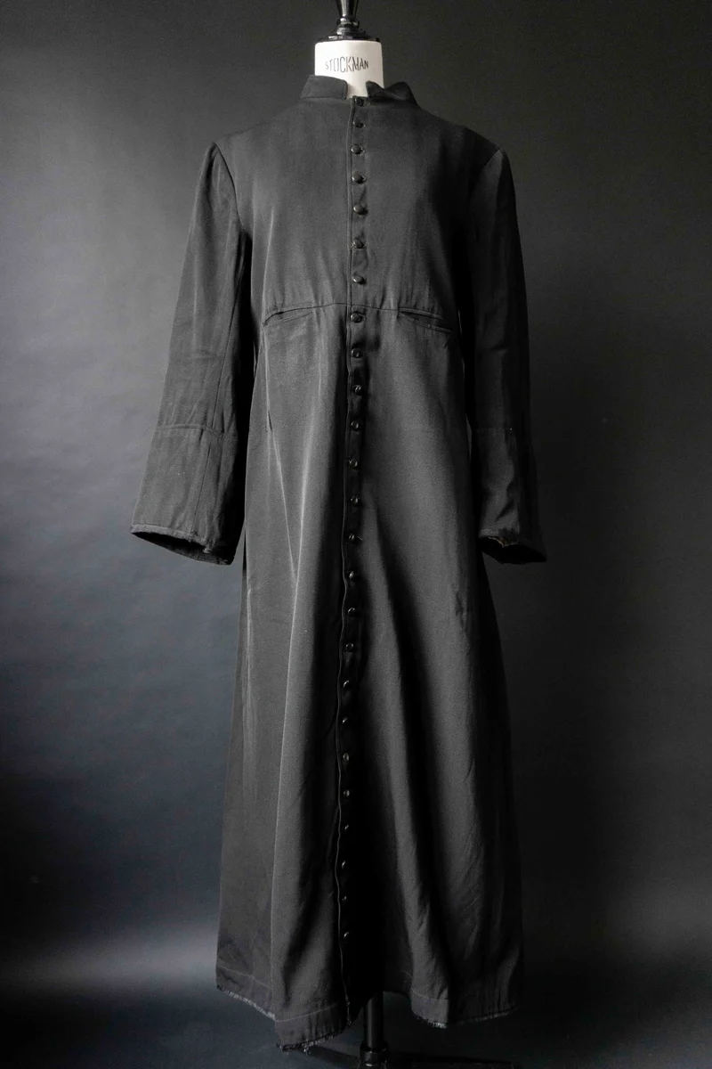 Antiker französischer Pfarrermantel – schwarzer Clergy Coat mit Knopfleiste, M–L