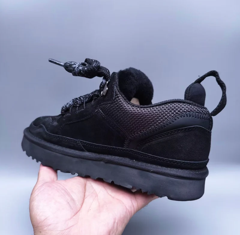 Ugg Short Trainer