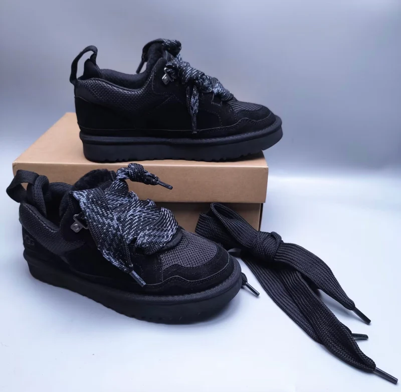 Ugg Short Trainer