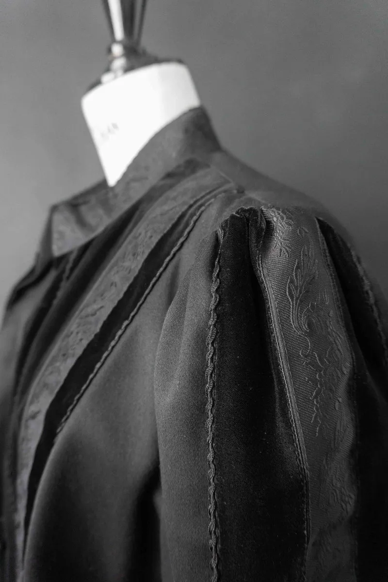 Vintage Dark Folklore Blazer aus Wolle und Samt, M–L