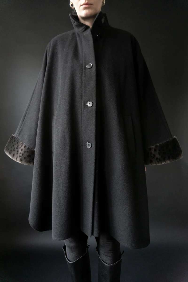 Vintage 80s Cape aus Wolle mit Kunstfellbesatz und abnehmbarem Schal, One Size